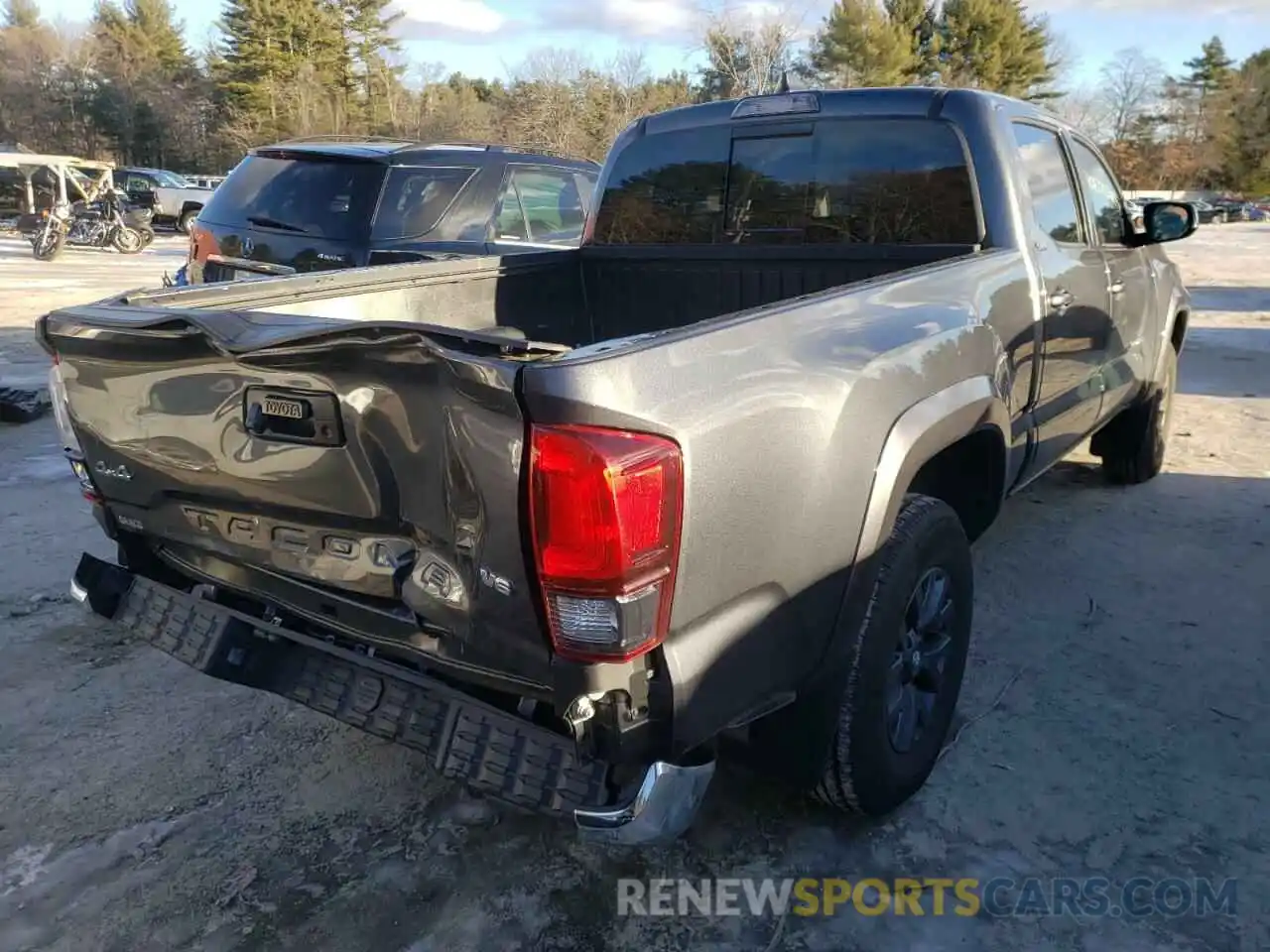 4 Photograph of a damaged car 3TMDZ5BN0MM106447 TOYOTA TACOMA 2021