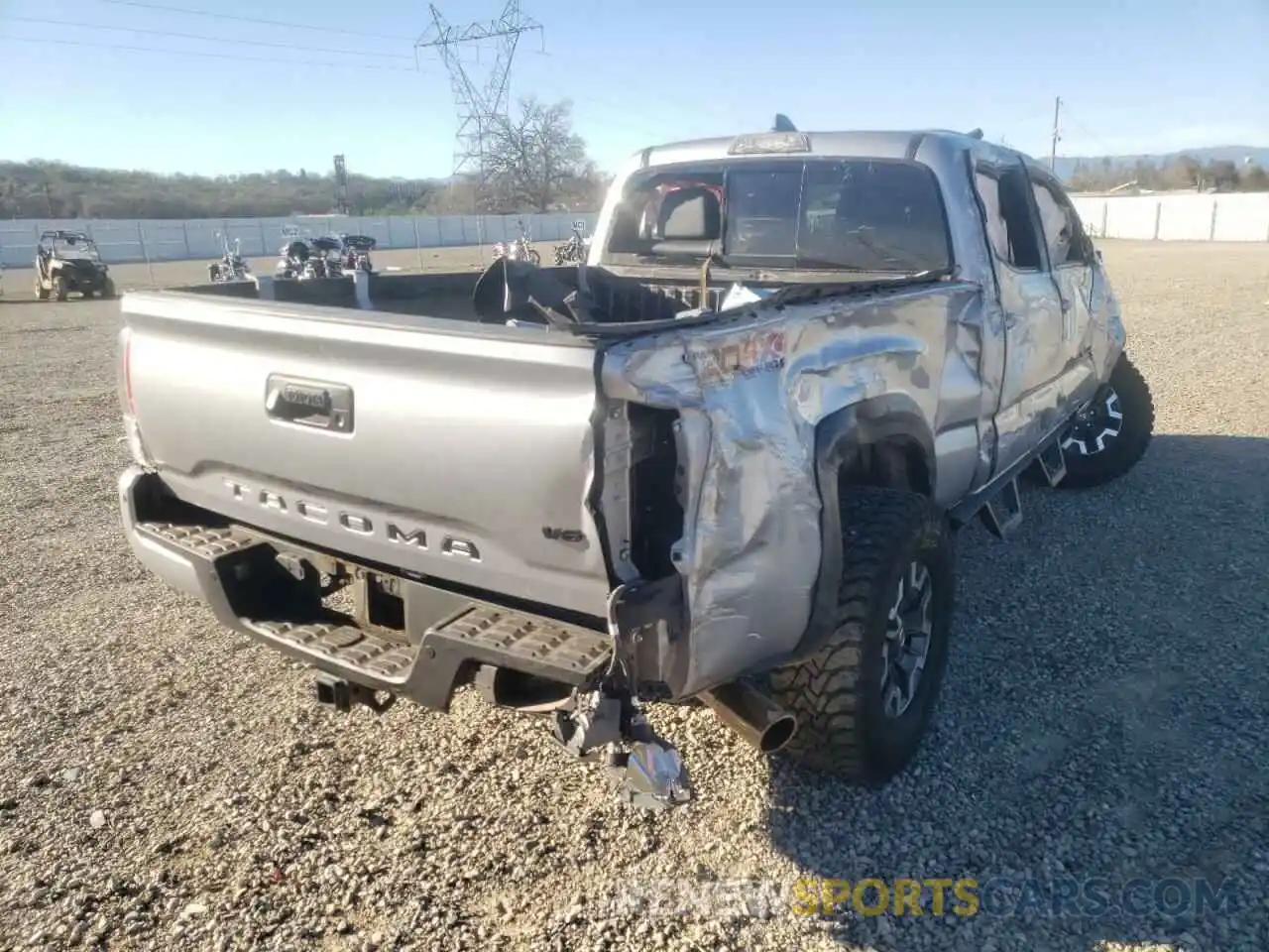 4 Photograph of a damaged car 3TMDZ5BN0MM113382 TOYOTA TACOMA 2021