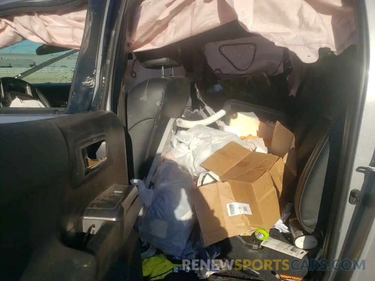 6 Photograph of a damaged car 3TMDZ5BN0MM113382 TOYOTA TACOMA 2021