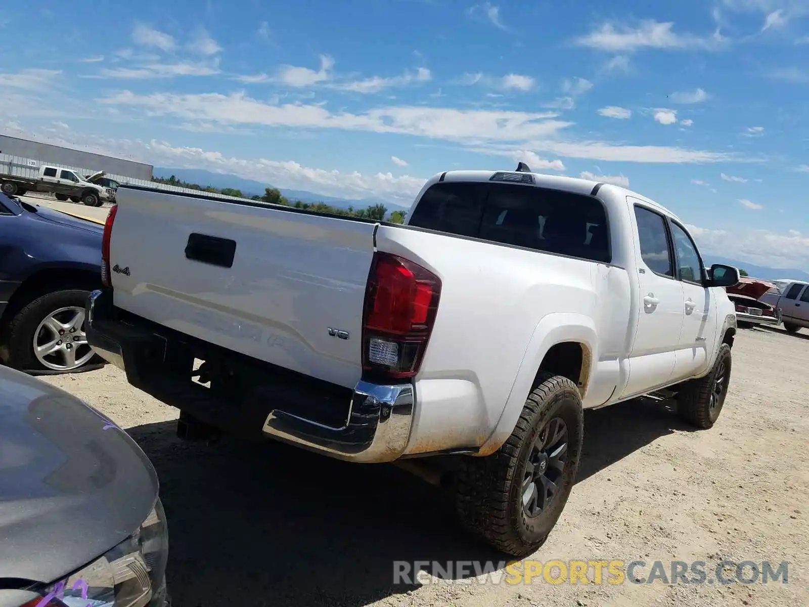 4 Photograph of a damaged car 3TMDZ5BN1MM098875 TOYOTA TACOMA 2021