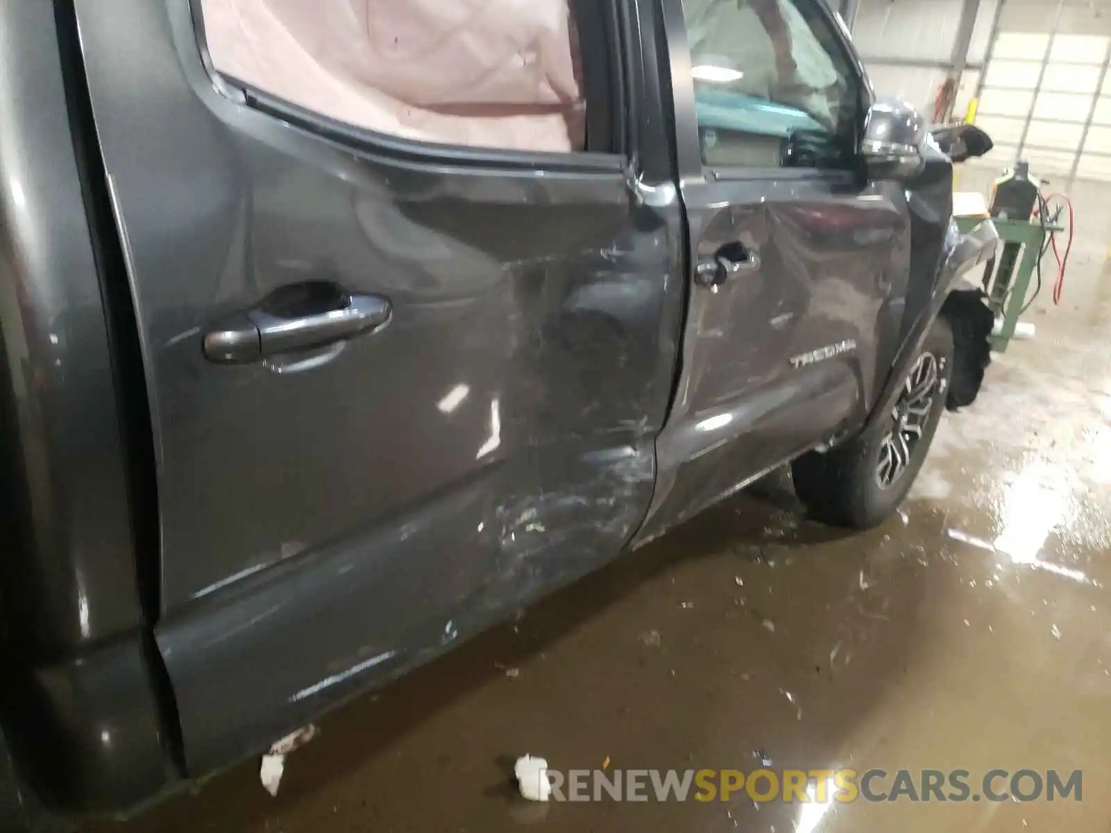 9 Photograph of a damaged car 3TMDZ5BN1MM102195 TOYOTA TACOMA 2021