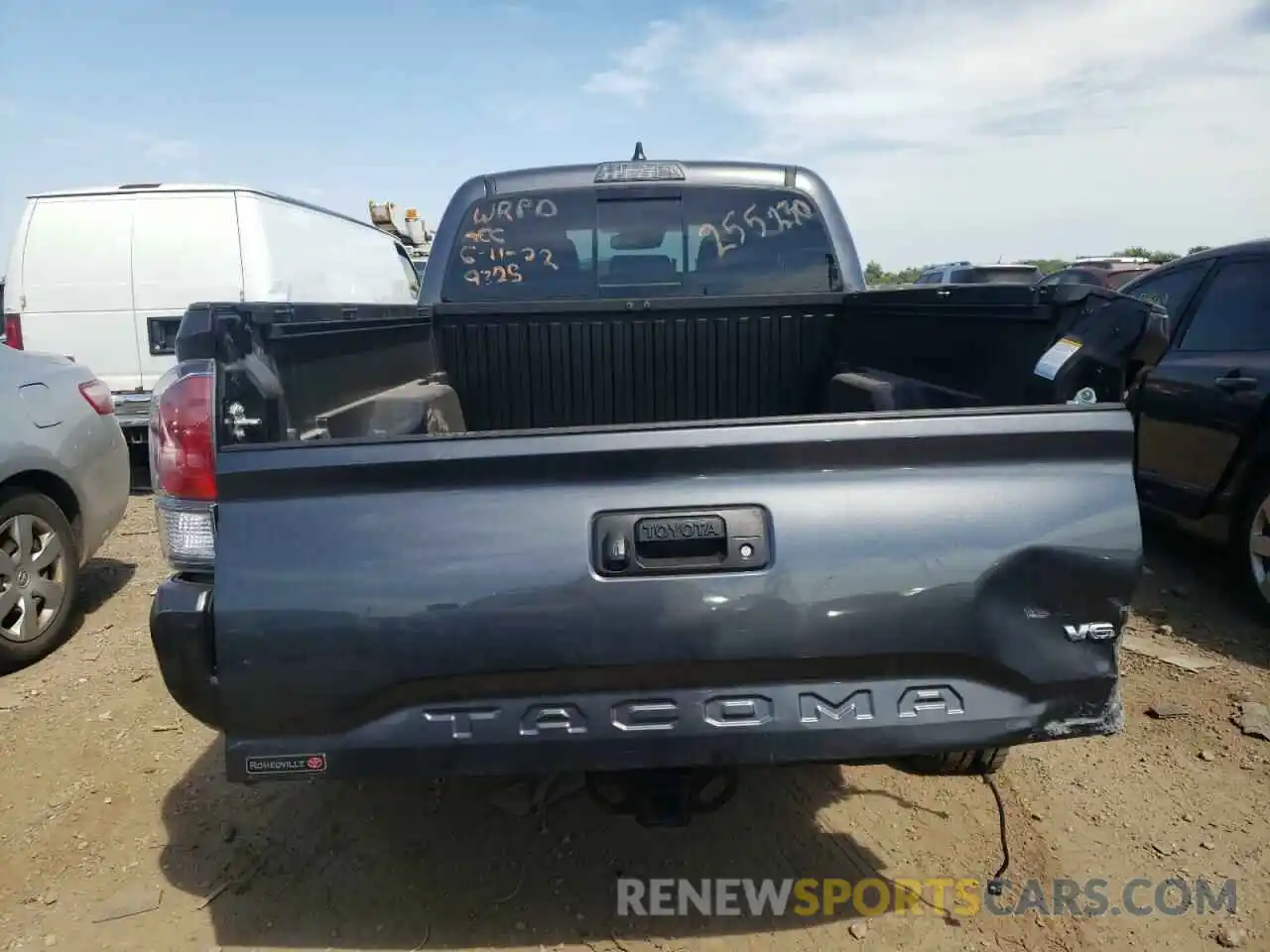 9 Photograph of a damaged car 3TMDZ5BN1MM109325 TOYOTA TACOMA 2021