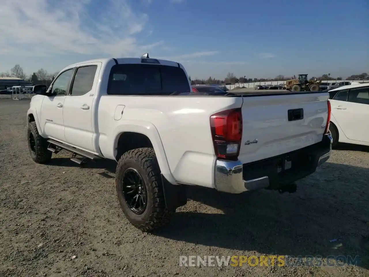 3 Photograph of a damaged car 3TMDZ5BN1MM110197 TOYOTA TACOMA 2021