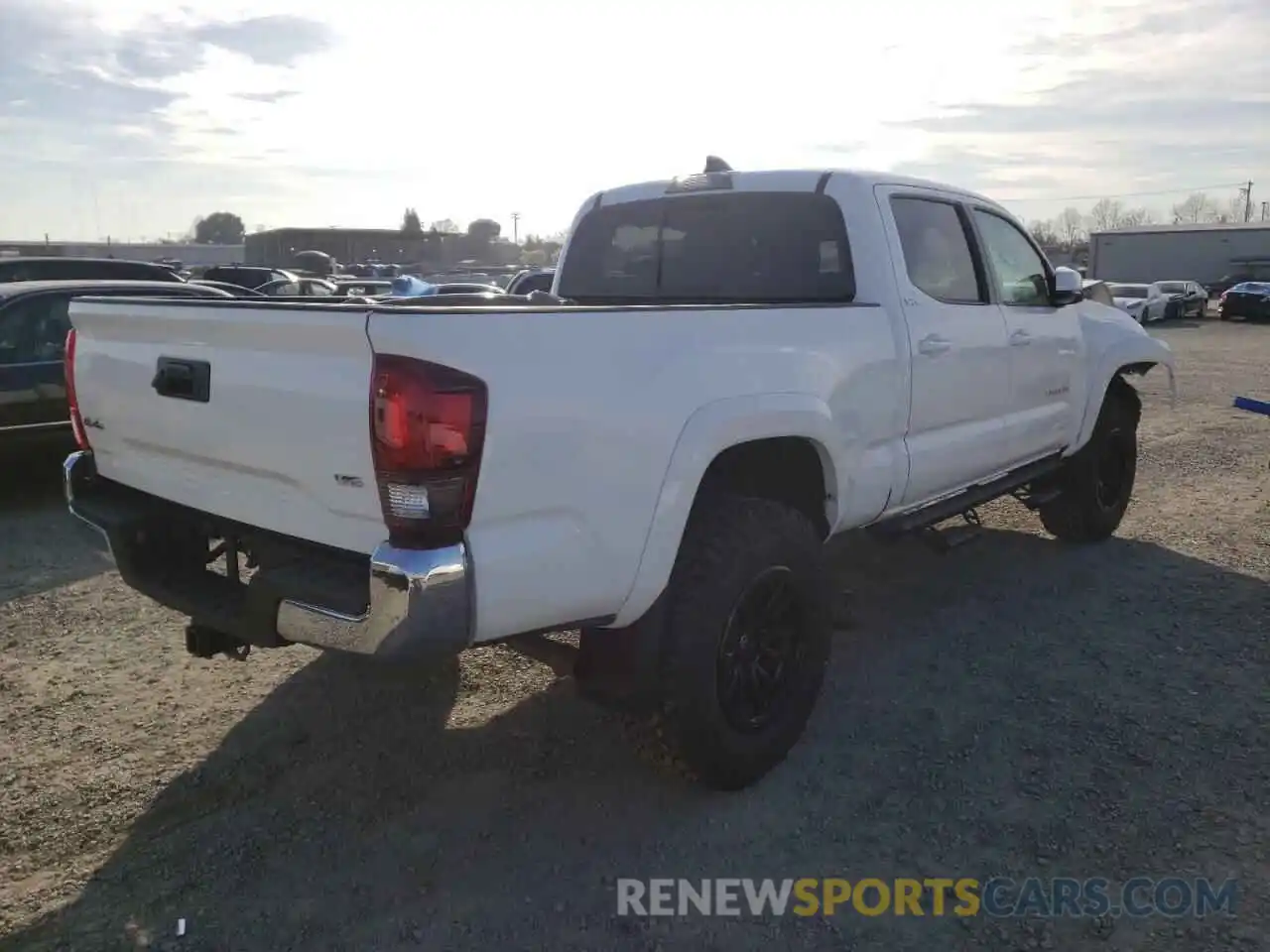 4 Photograph of a damaged car 3TMDZ5BN1MM110197 TOYOTA TACOMA 2021