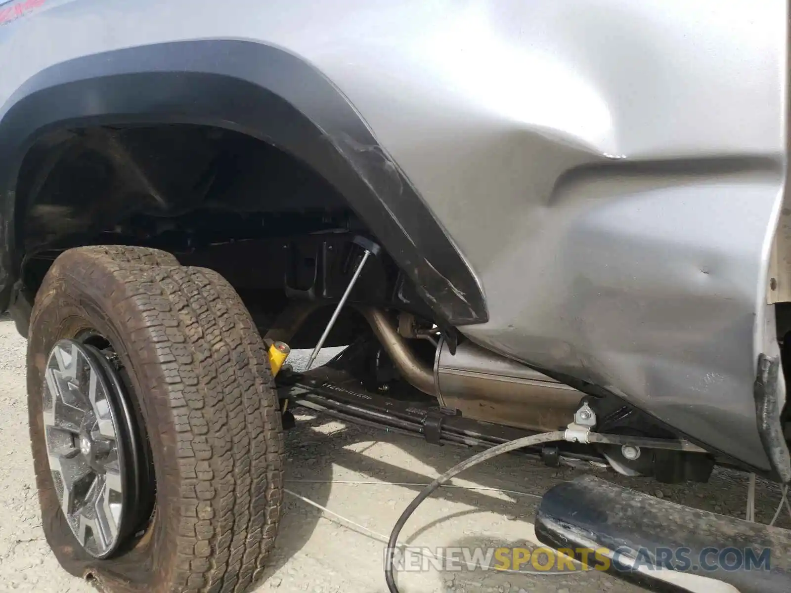 9 Photograph of a damaged car 3TMDZ5BN1MM114542 TOYOTA TACOMA 2021