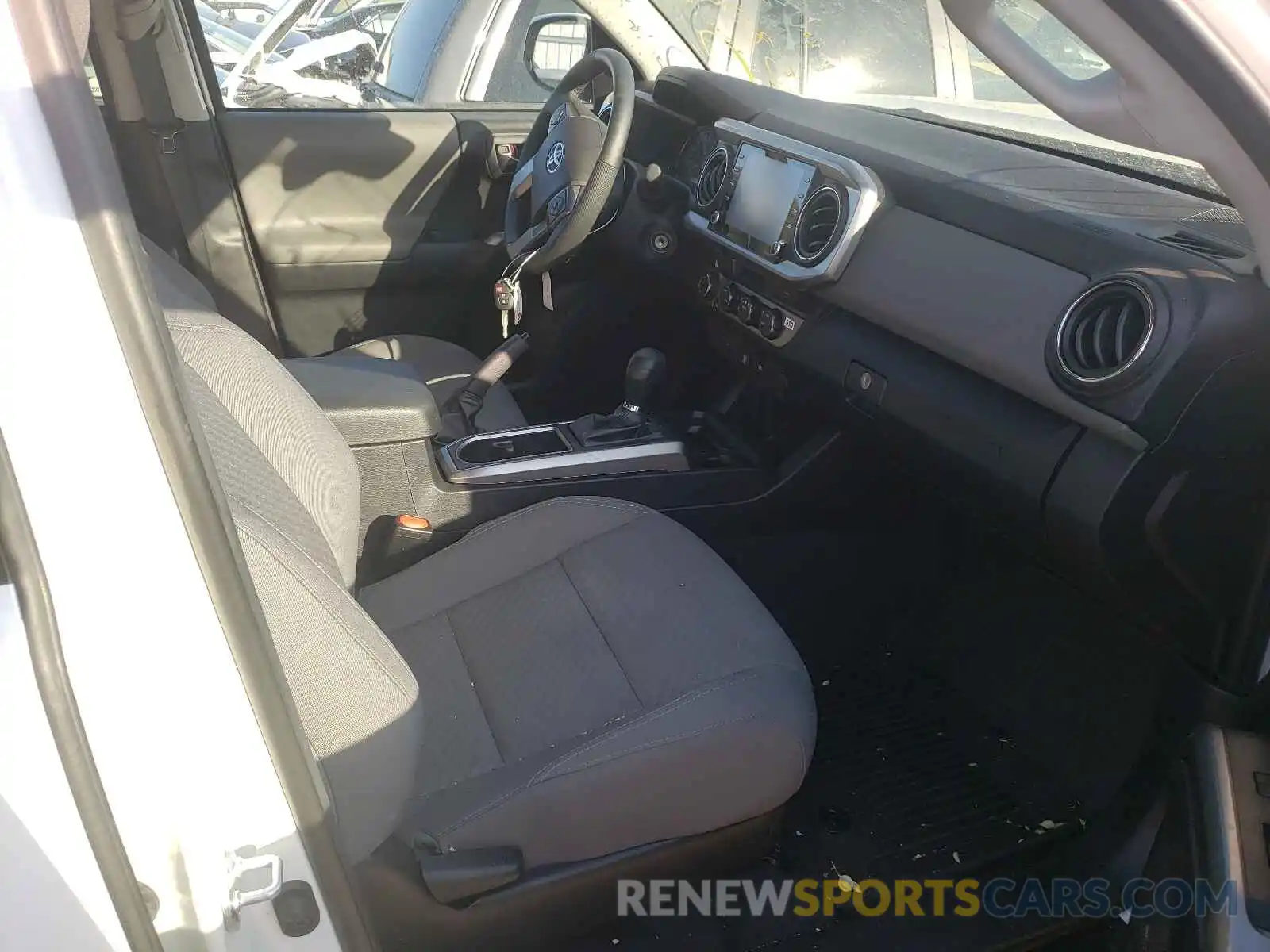 5 Photograph of a damaged car 3TMDZ5BN1MM116825 TOYOTA TACOMA 2021