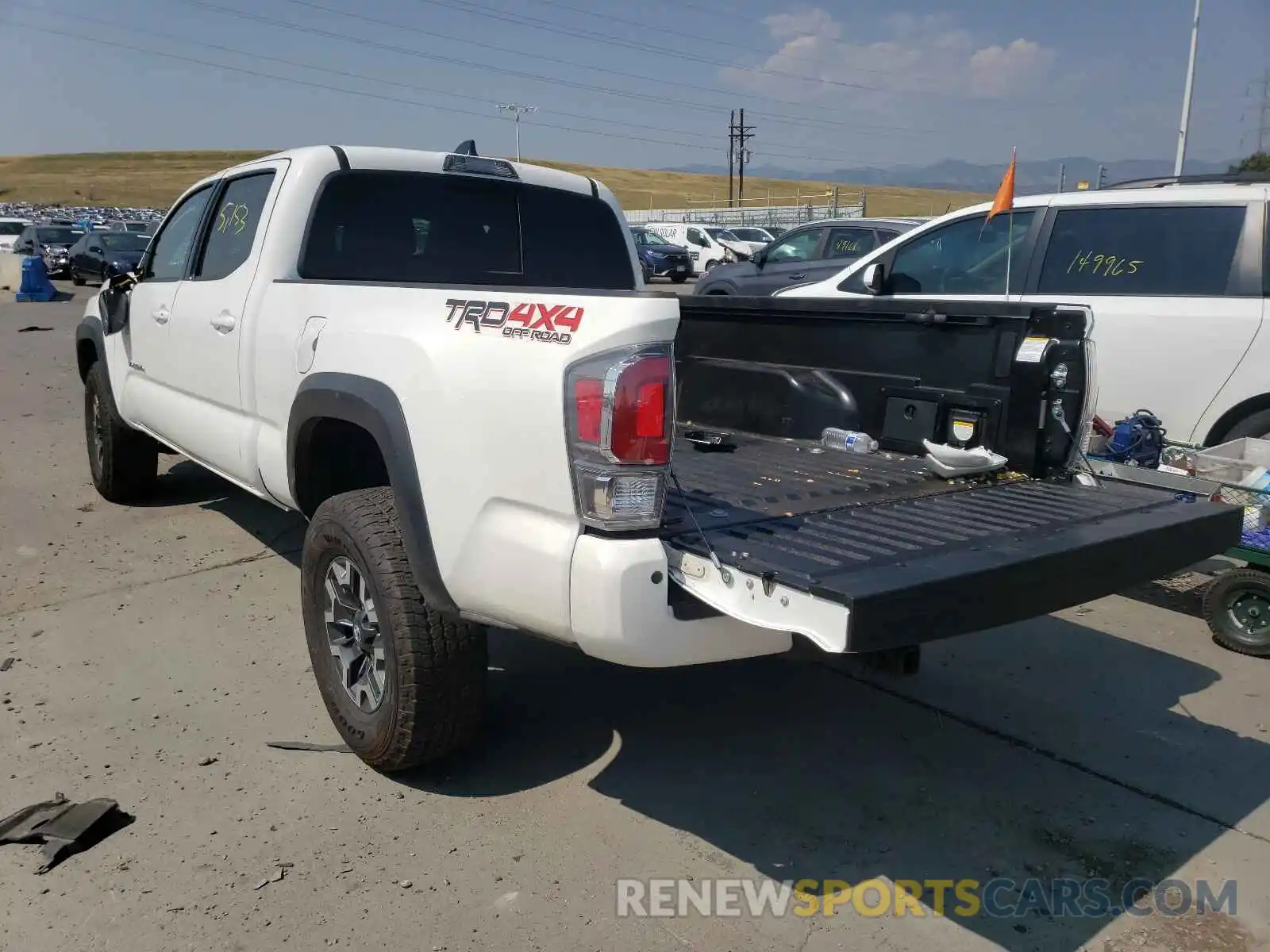 3 Photograph of a damaged car 3TMDZ5BN2MM110371 TOYOTA TACOMA 2021