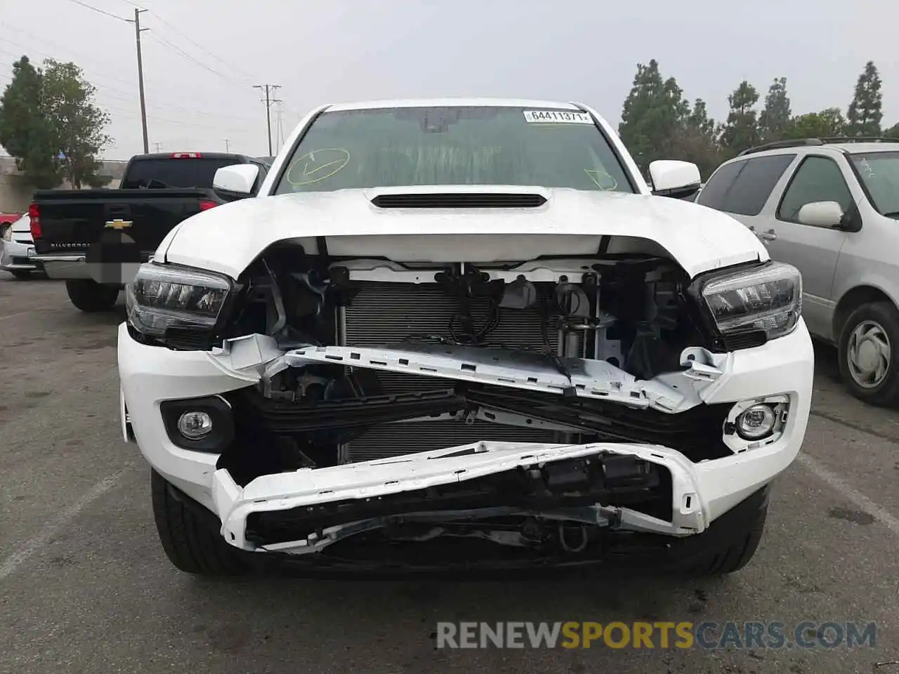 9 Photograph of a damaged car 3TMDZ5BN2MM120415 TOYOTA TACOMA 2021