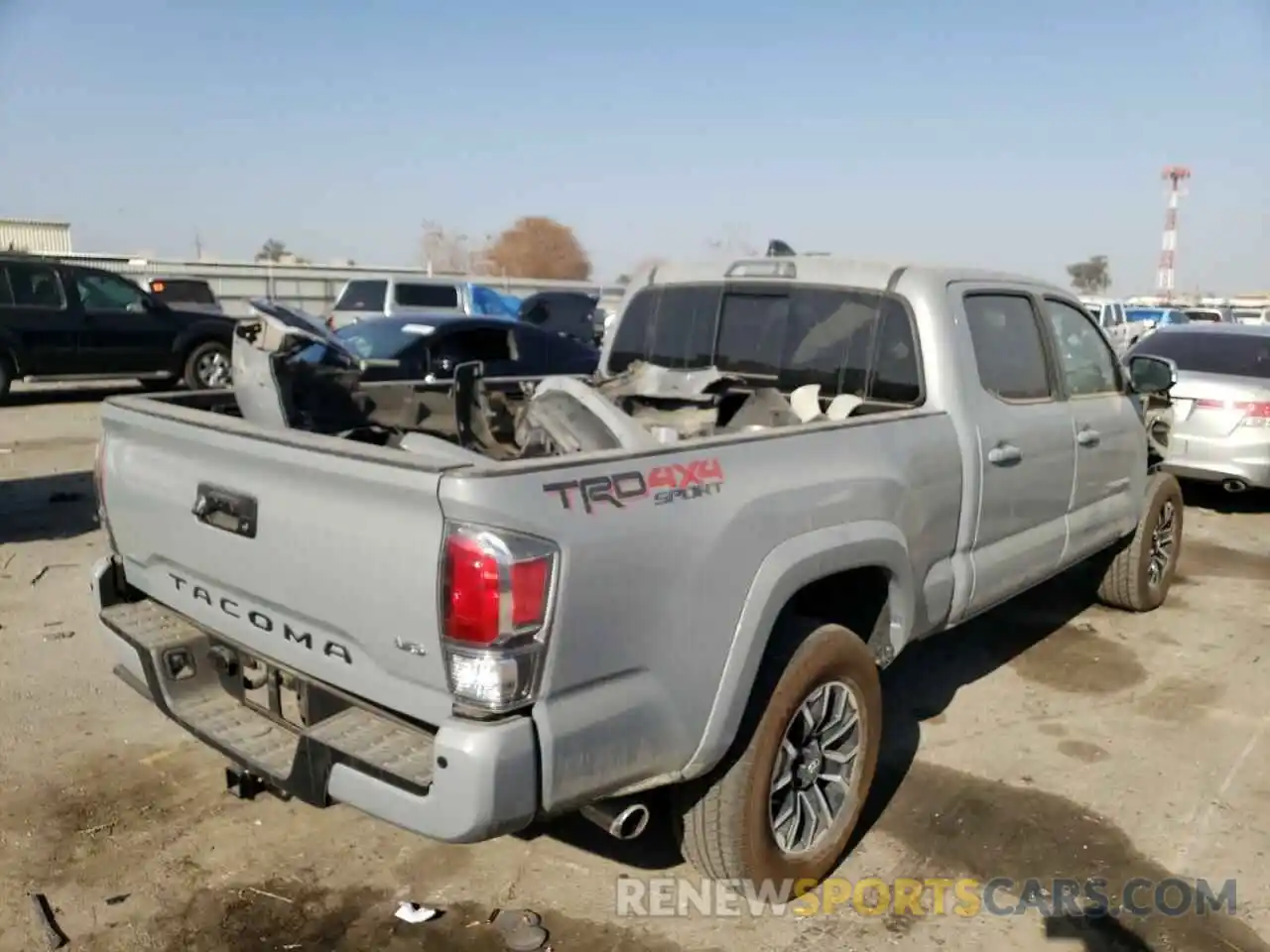 4 Photograph of a damaged car 3TMDZ5BN3MM102103 TOYOTA TACOMA 2021