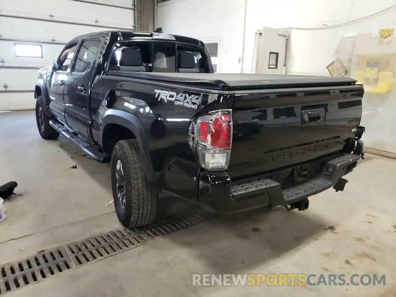 3 Photograph of a damaged car 3TMDZ5BN3MM116051 TOYOTA TACOMA 2021