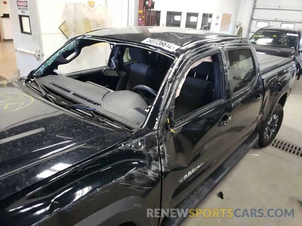 9 Photograph of a damaged car 3TMDZ5BN3MM116051 TOYOTA TACOMA 2021