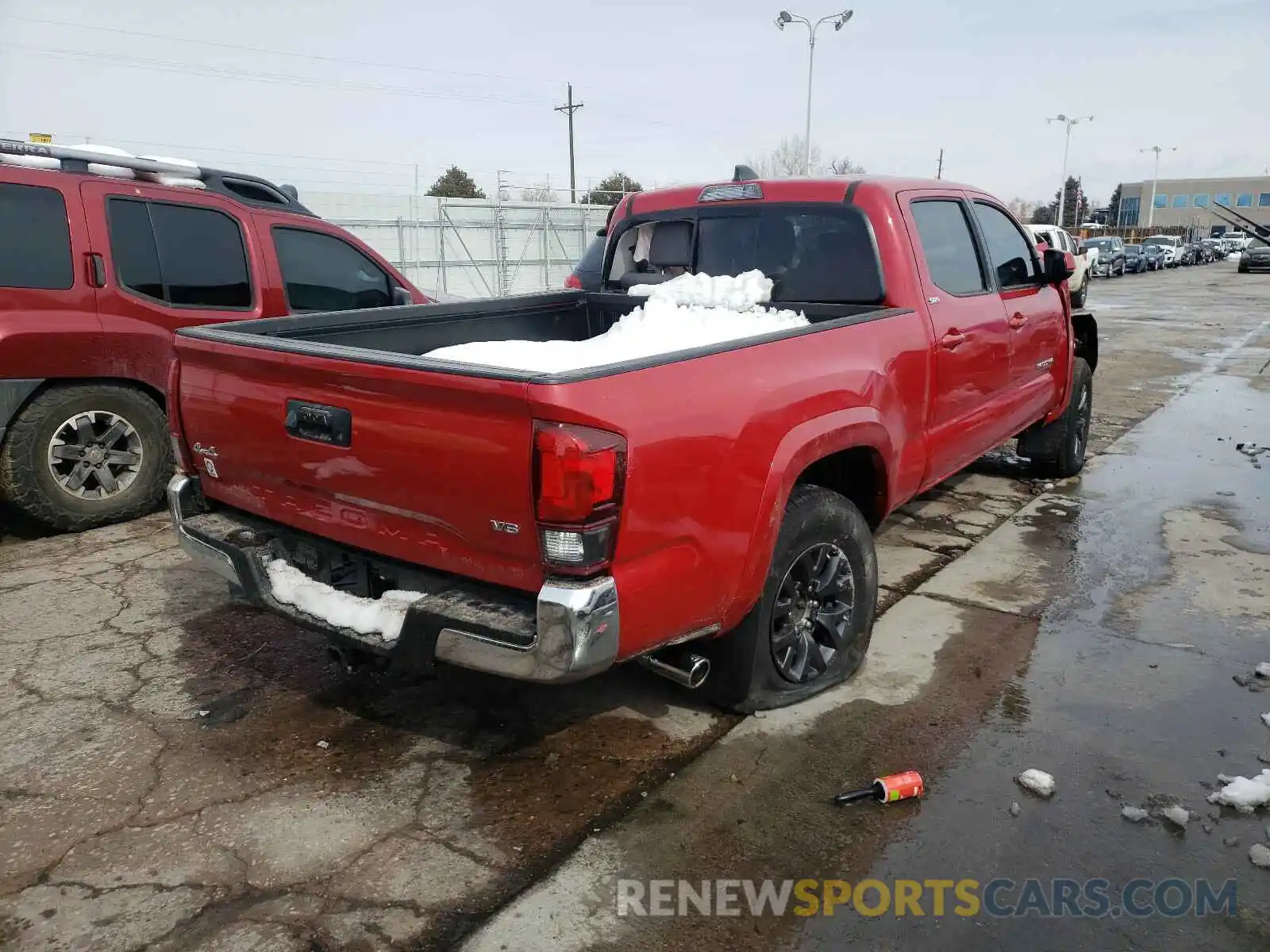 4 Photograph of a damaged car 3TMDZ5BN4MM106306 TOYOTA TACOMA 2021