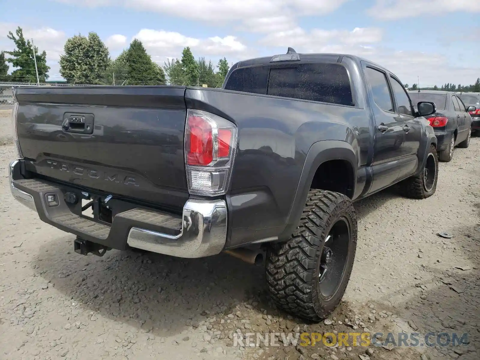 4 Photograph of a damaged car 3TMDZ5BN5MM112602 TOYOTA TACOMA 2021