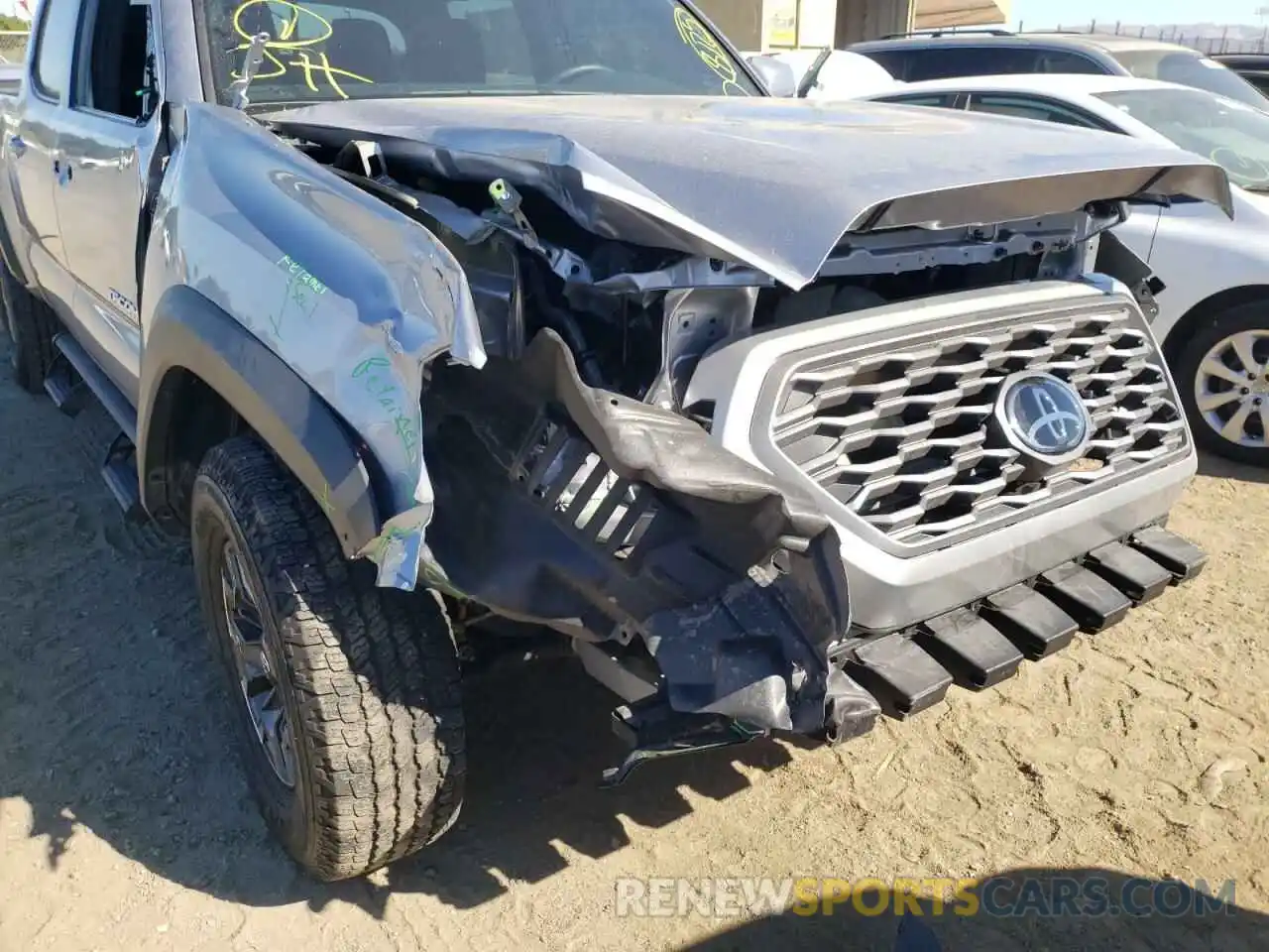 9 Photograph of a damaged car 3TMDZ5BN5MM118707 TOYOTA TACOMA 2021