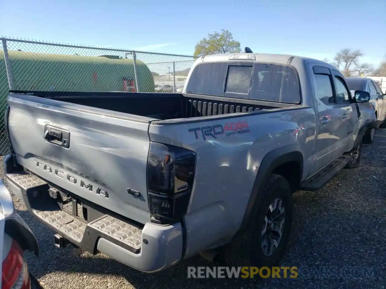 4 Photograph of a damaged car 3TMDZ5BN6MM102743 TOYOTA TACOMA 2021