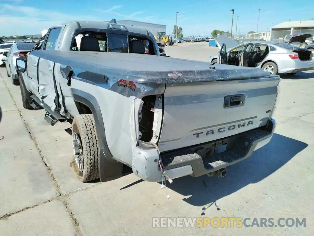 3 Photograph of a damaged car 3TMDZ5BN6MM104542 TOYOTA TACOMA 2021