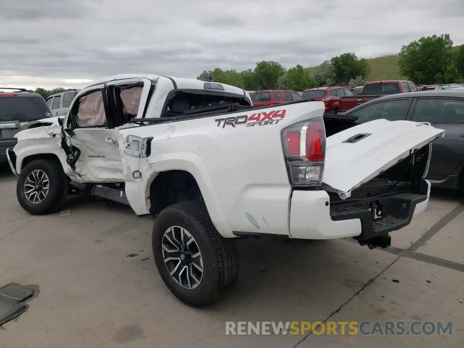 3 Photograph of a damaged car 3TMDZ5BN6MM110082 TOYOTA TACOMA 2021