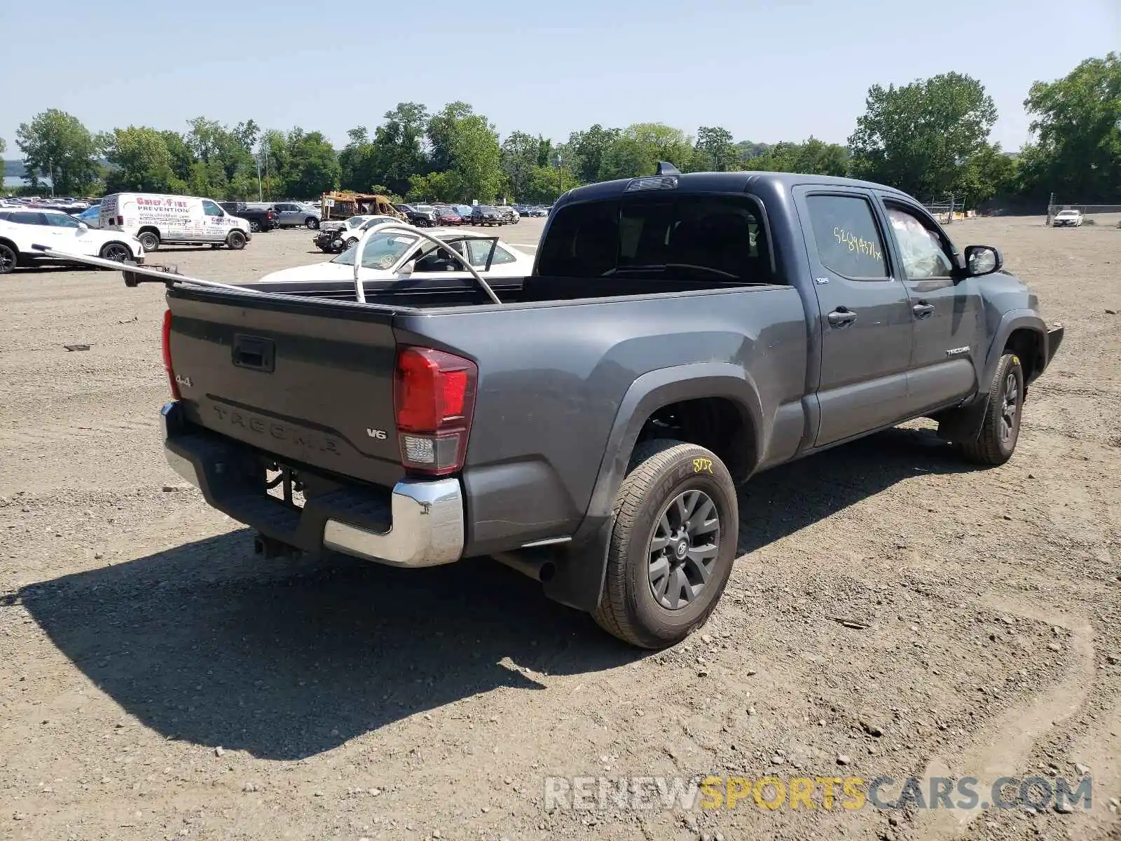 4 Photograph of a damaged car 3TMDZ5BN6MM110423 TOYOTA TACOMA 2021