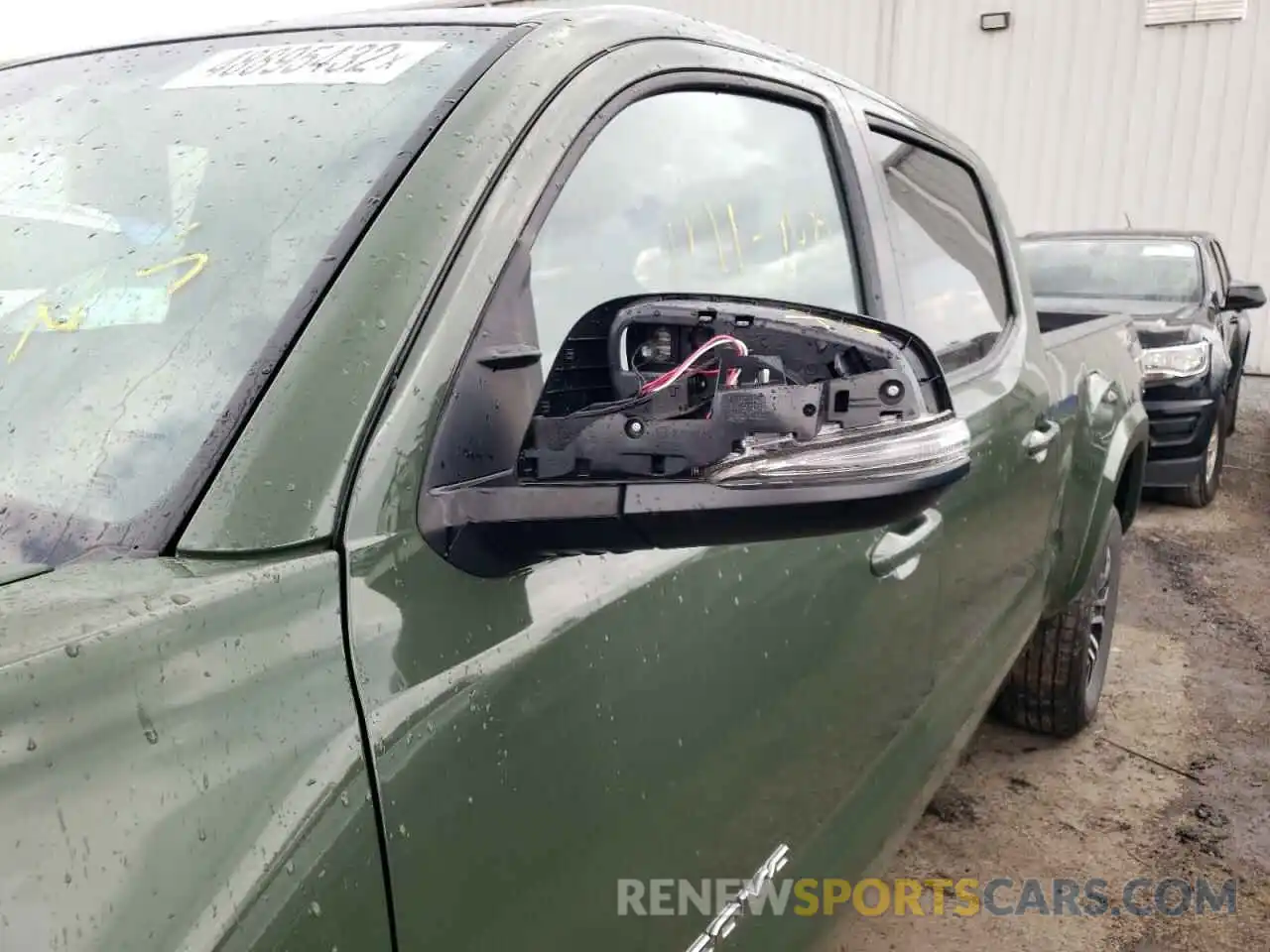 9 Photograph of a damaged car 3TMDZ5BN6MM118067 TOYOTA TACOMA 2021