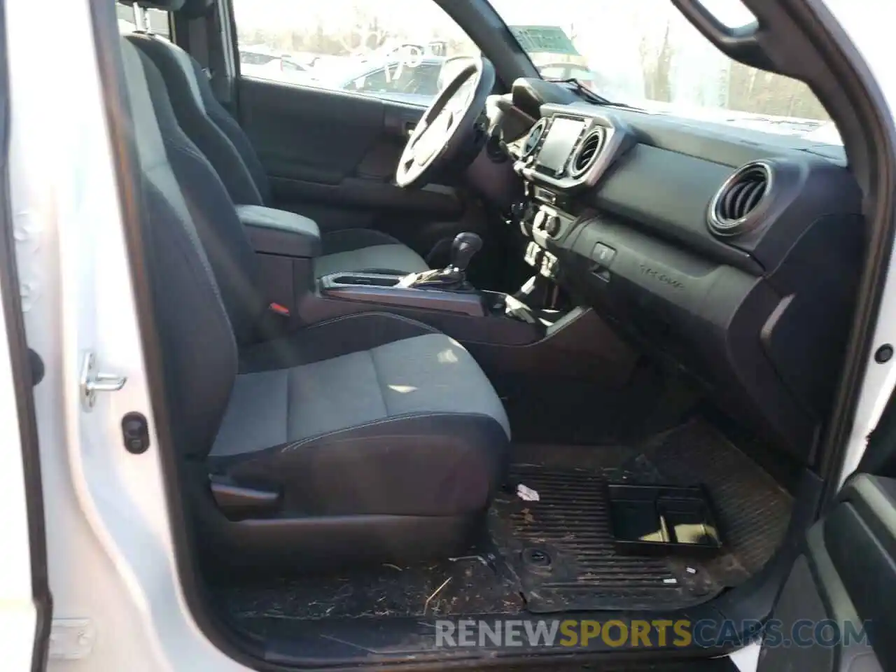 5 Photograph of a damaged car 3TMDZ5BN7MM104503 TOYOTA TACOMA 2021