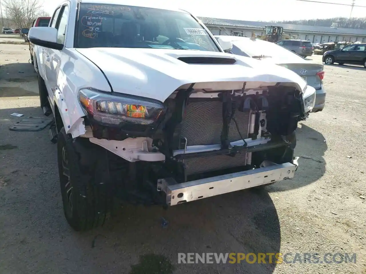 9 Photograph of a damaged car 3TMDZ5BN7MM104503 TOYOTA TACOMA 2021