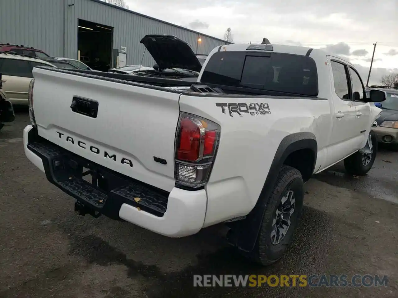 4 Photograph of a damaged car 3TMDZ5BN7MM112343 TOYOTA TACOMA 2021