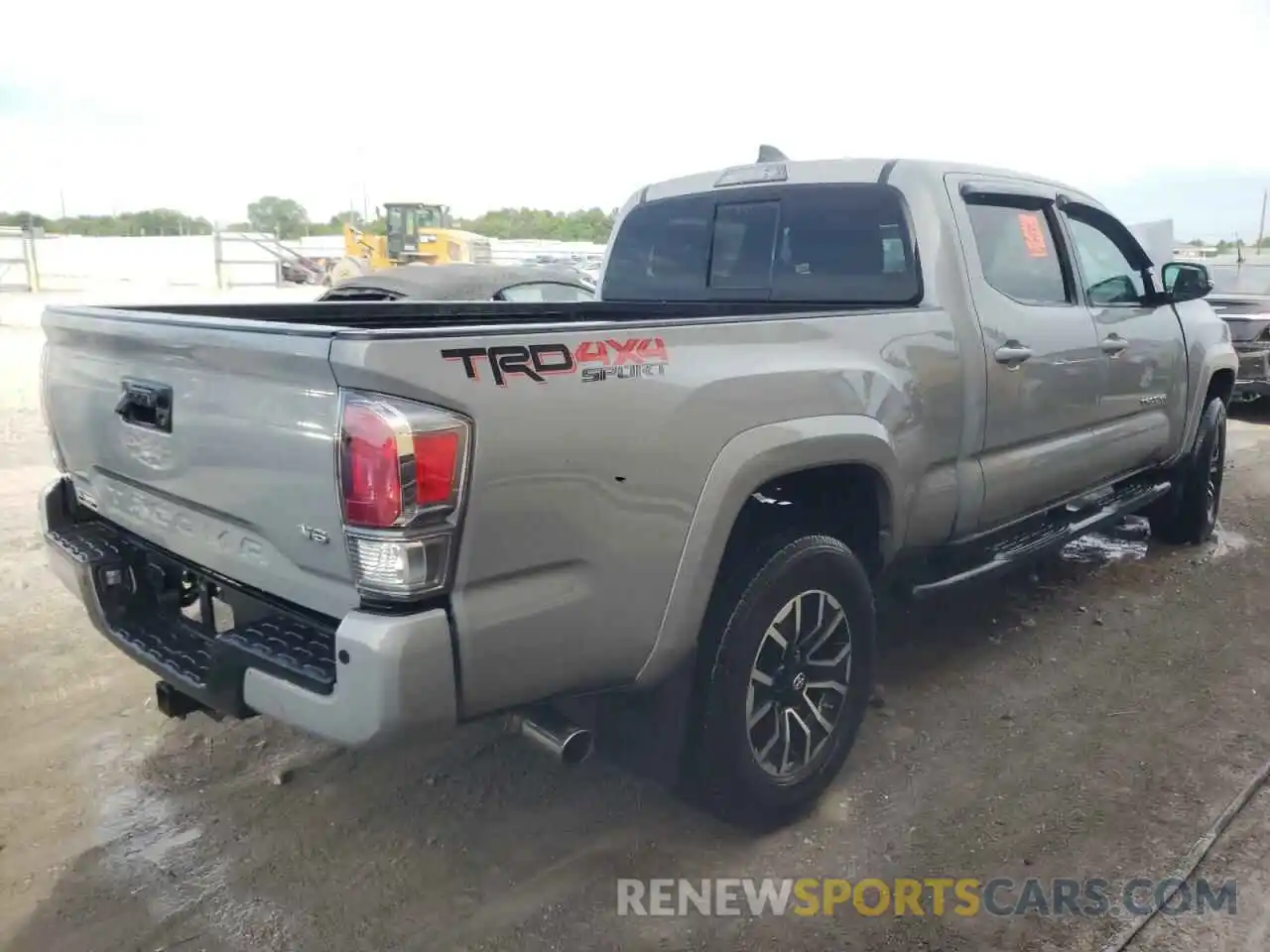 4 Photograph of a damaged car 3TMDZ5BN8MM099845 TOYOTA TACOMA 2021