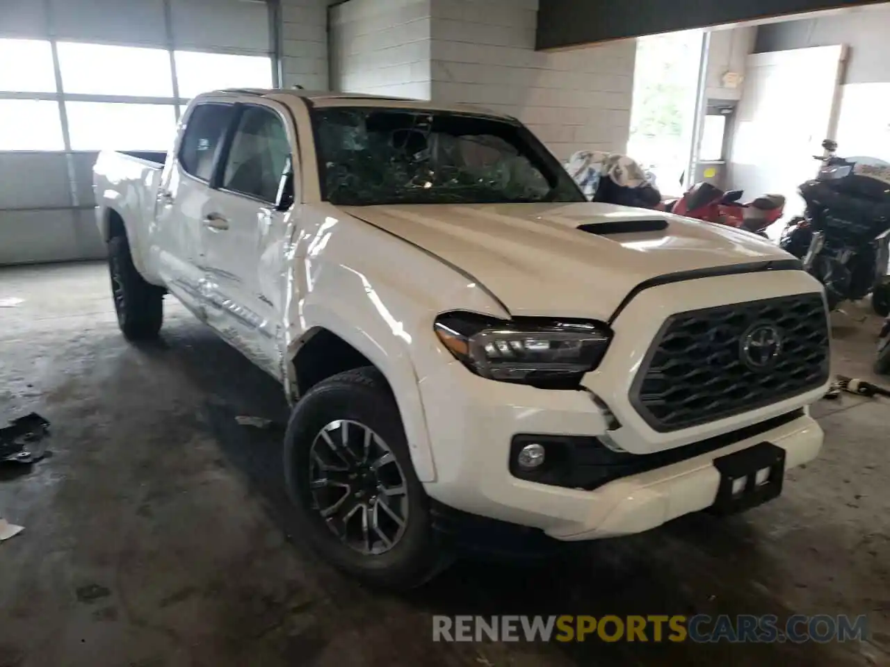 1 Photograph of a damaged car 3TMDZ5BN9MM120072 TOYOTA TACOMA 2021