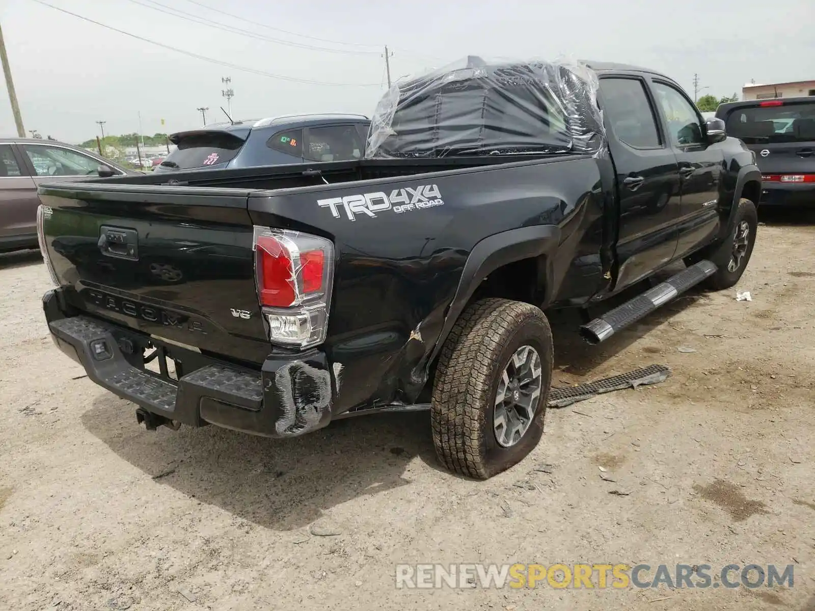 4 Photograph of a damaged car 3TMDZ5BNXMM101224 TOYOTA TACOMA 2021