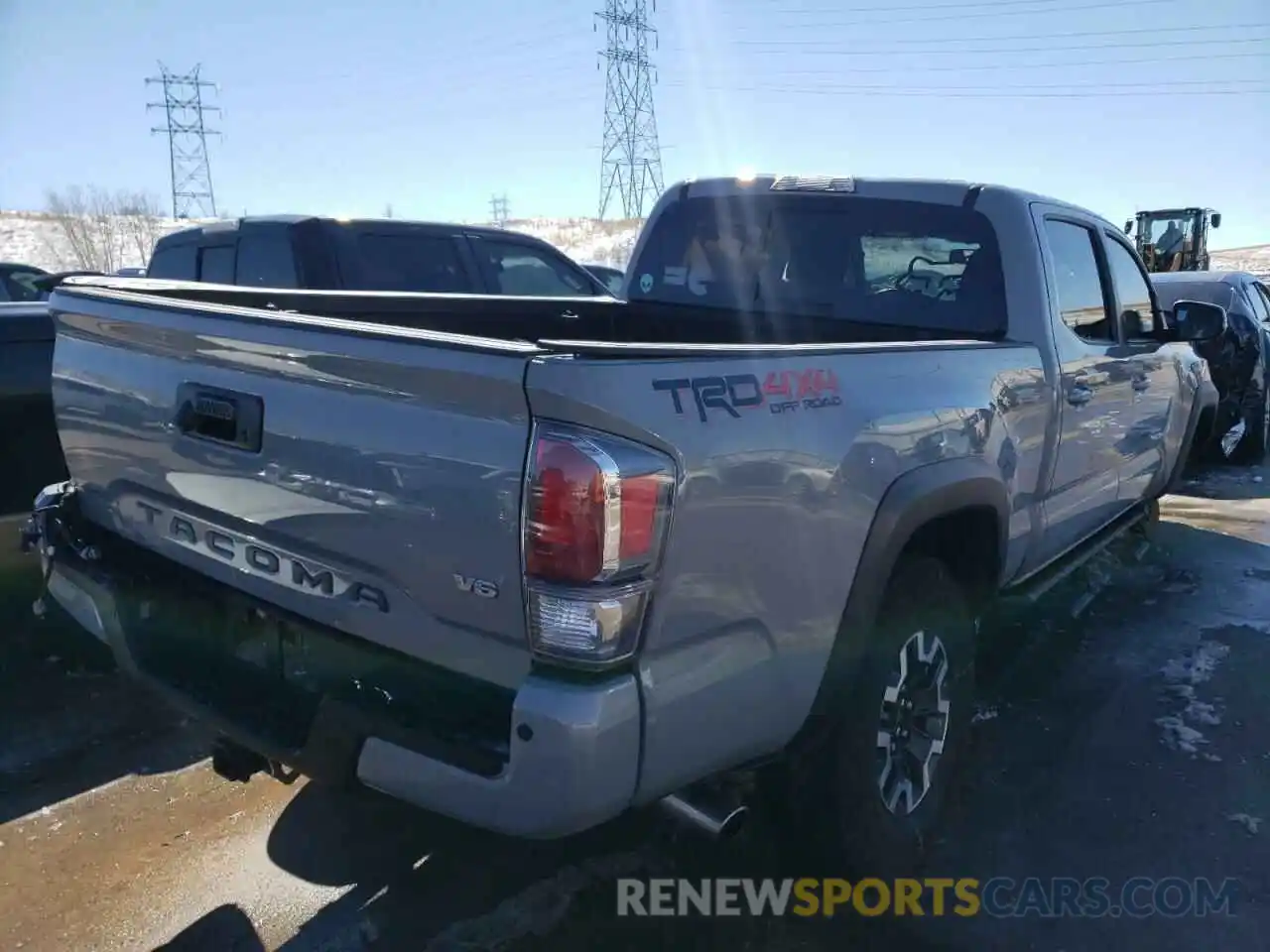 4 Photograph of a damaged car 3TMDZ5BNXMM105371 TOYOTA TACOMA 2021