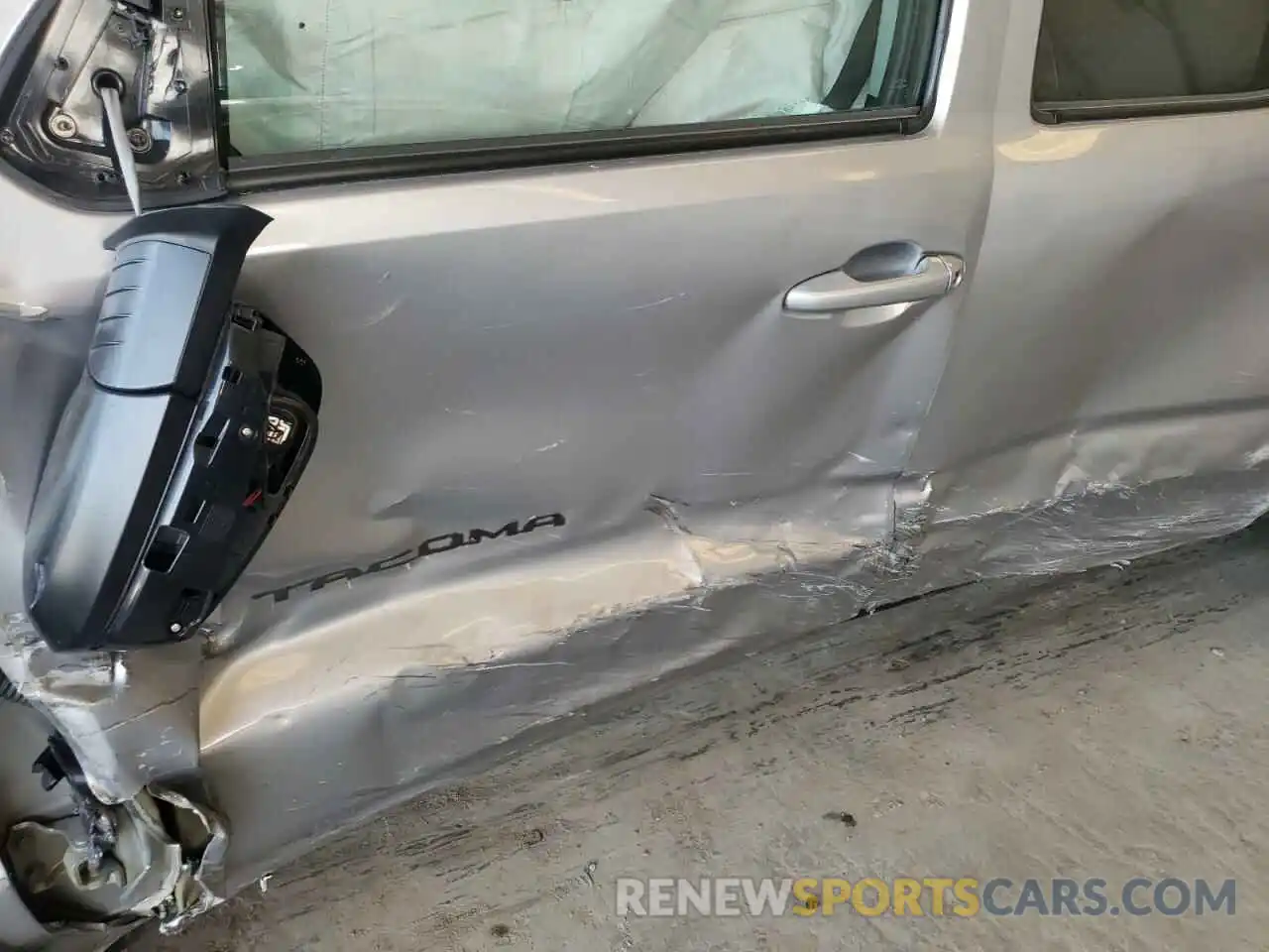 10 Photograph of a damaged car 3TMDZ5BNXMM109999 TOYOTA TACOMA 2021