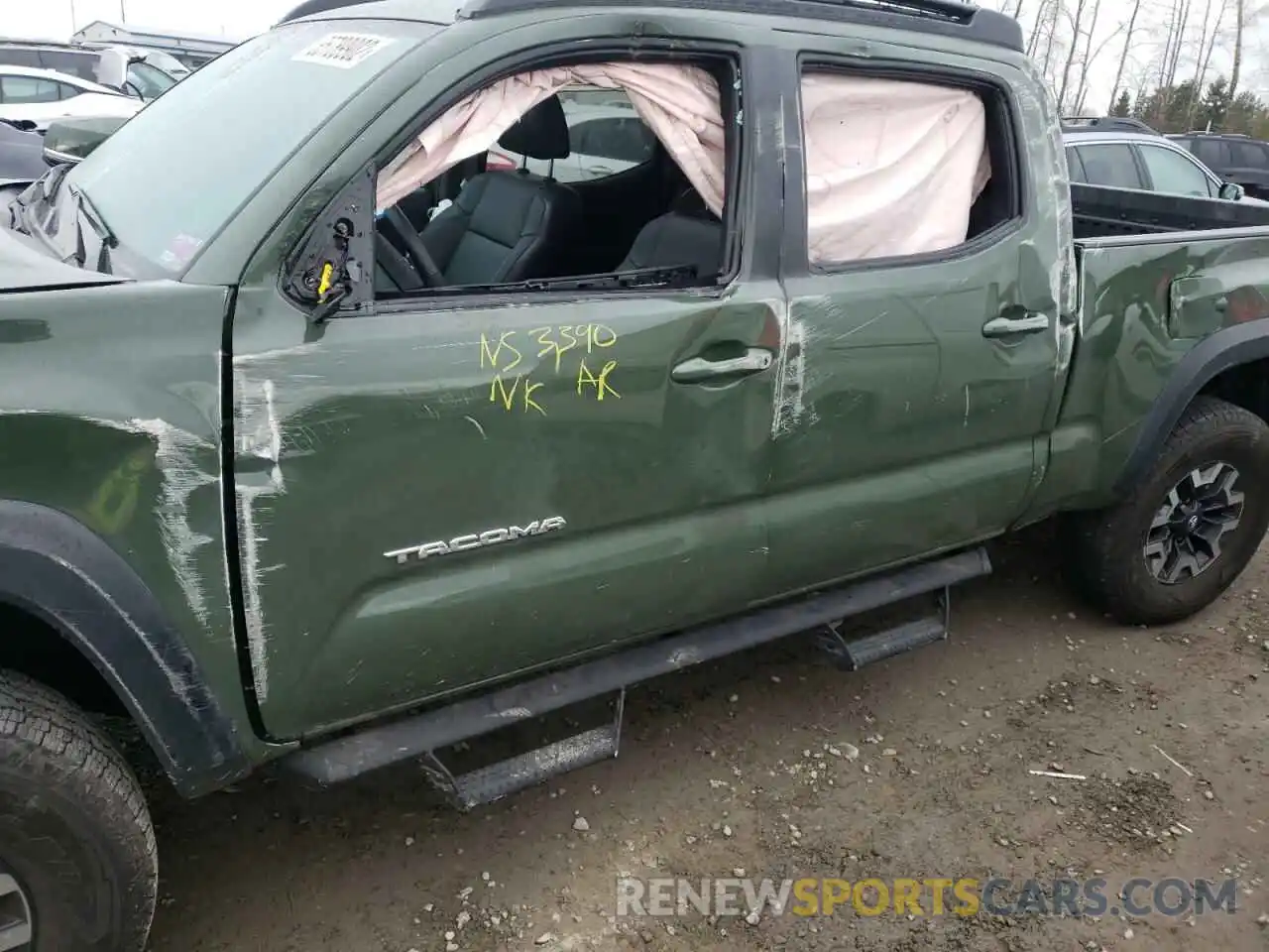 9 Photograph of a damaged car 3TMDZ5BNXMM118623 TOYOTA TACOMA 2021