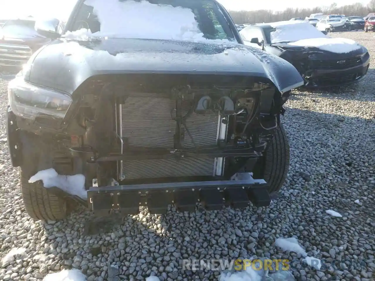 9 Photograph of a damaged car 3TMGZ5AN4MM386047 TOYOTA TACOMA 2021