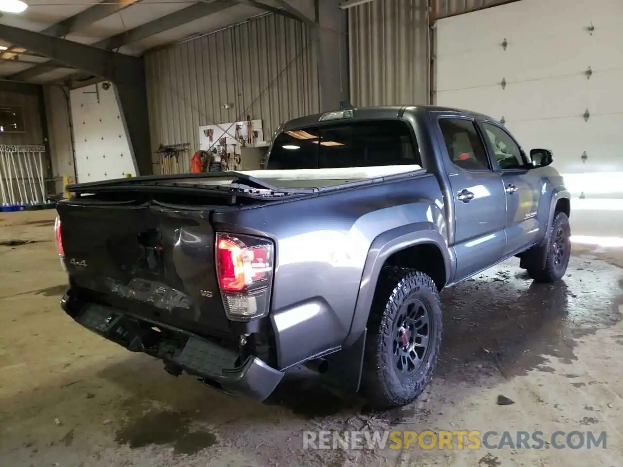 4 Photograph of a damaged car 3TMGZ5AN4MM423128 TOYOTA TACOMA 2021