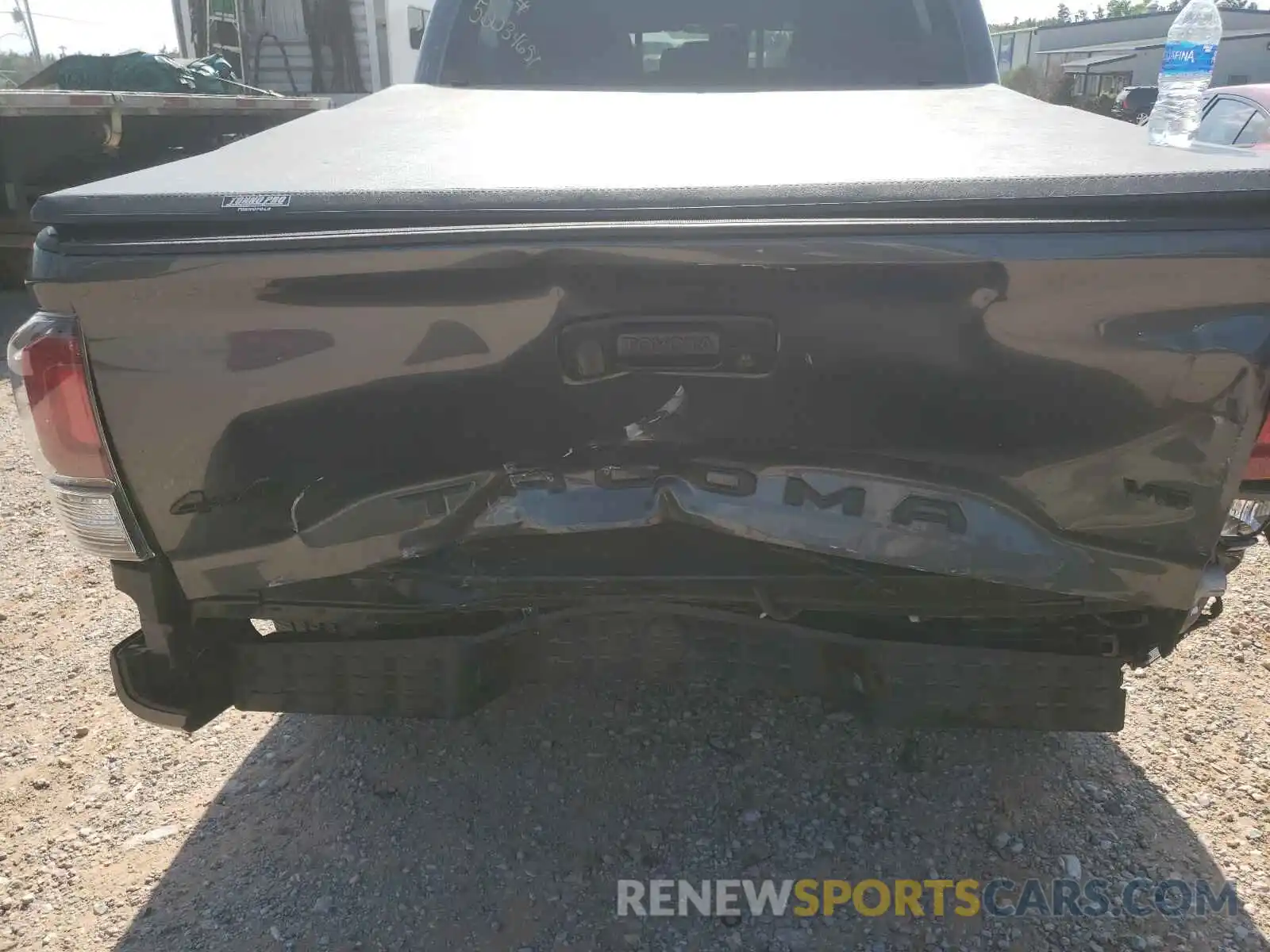 9 Photograph of a damaged car 3TMGZ5AN5MM373971 TOYOTA TACOMA 2021