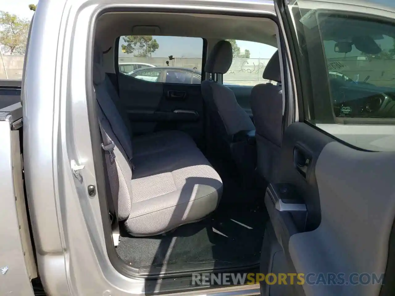 6 Photograph of a damaged car 3TYAX5GN0MT012901 TOYOTA TACOMA 2021