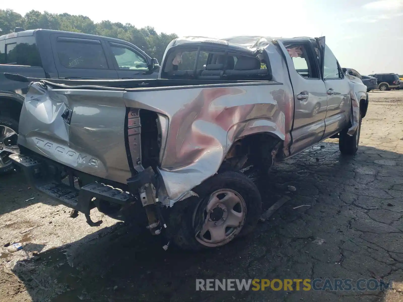 4 Photograph of a damaged car 3TYAX5GN0MT018987 TOYOTA TACOMA 2021