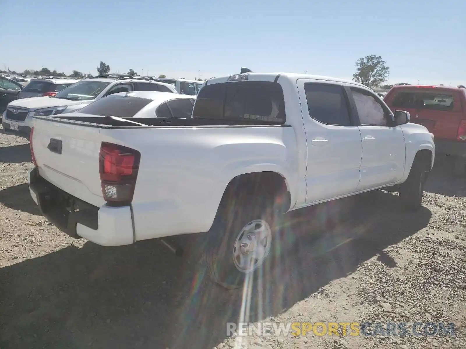 4 Photograph of a damaged car 3TYAX5GN0MT029889 TOYOTA TACOMA 2021