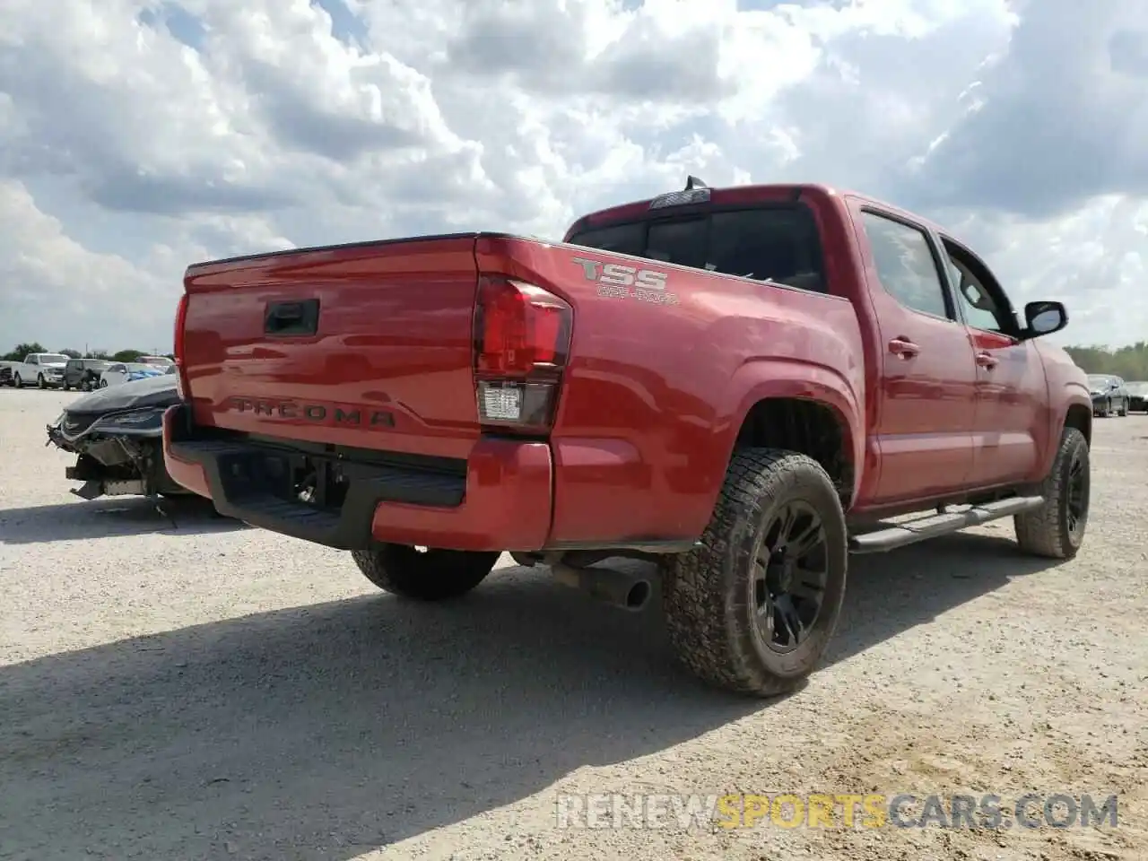 4 Photograph of a damaged car 3TYAX5GN1MT011790 TOYOTA TACOMA 2021