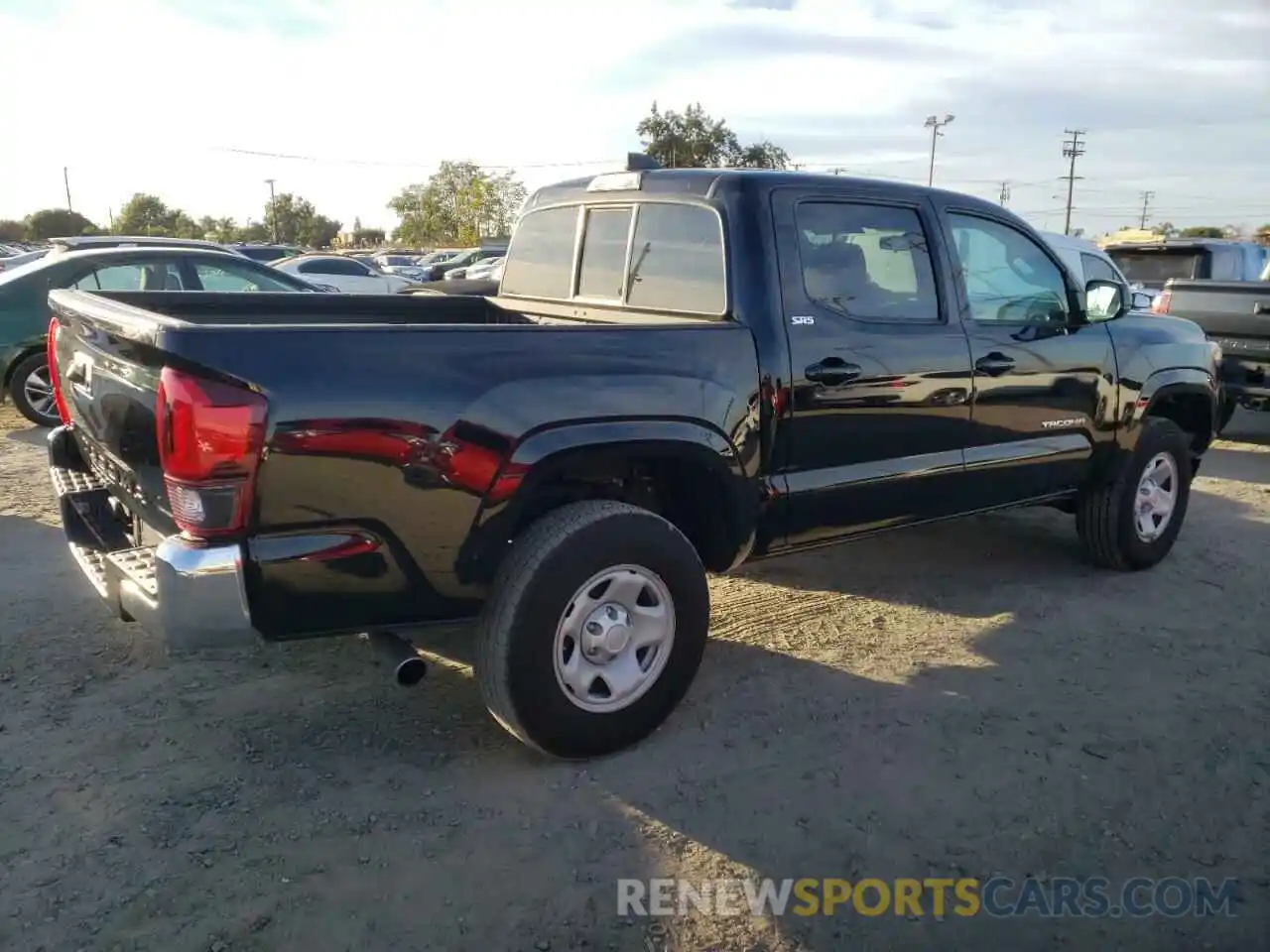 4 Photograph of a damaged car 3TYAX5GN1MT013121 TOYOTA TACOMA 2021