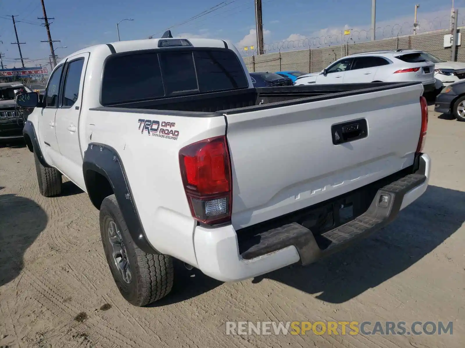 3 Photograph of a damaged car 3TYAX5GN1MT014057 TOYOTA TACOMA 2021