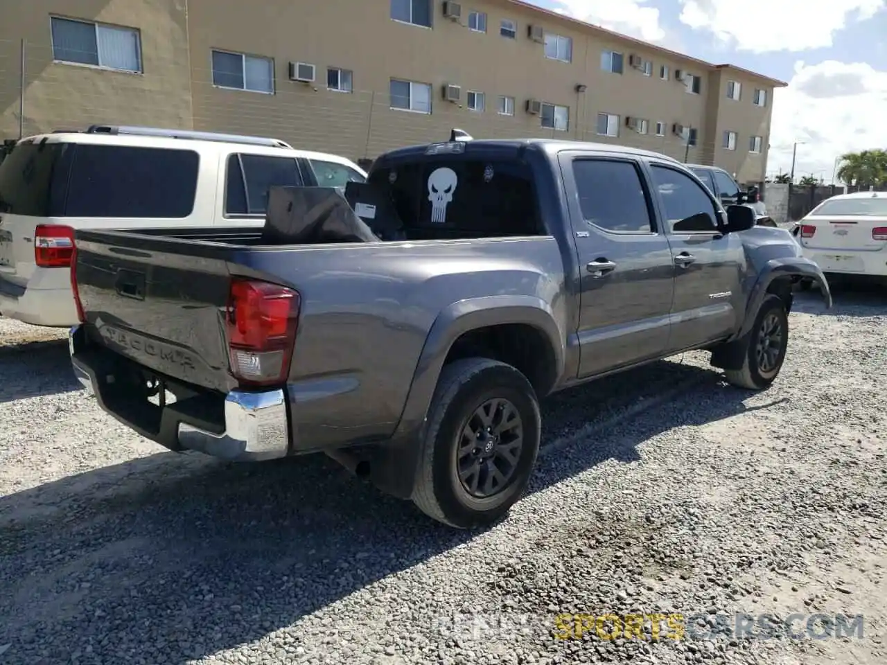 4 Фотография поврежденного автомобиля 3TYAX5GN1MT016164 TOYOTA TACOMA 2021