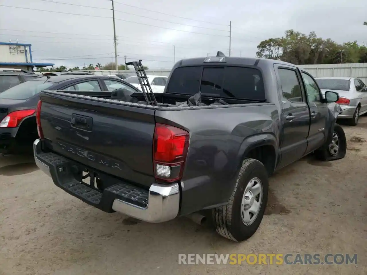 4 Photograph of a damaged car 3TYAX5GN1MT017380 TOYOTA TACOMA 2021