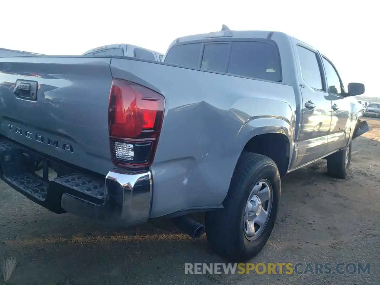 4 Photograph of a damaged car 3TYAX5GN2MT011605 TOYOTA TACOMA 2021