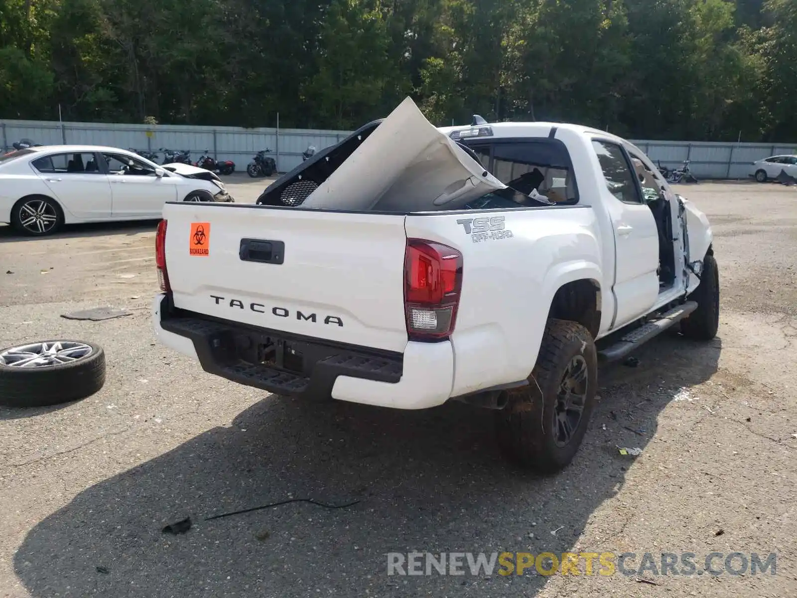 4 Photograph of a damaged car 3TYAX5GN2MT019896 TOYOTA TACOMA 2021