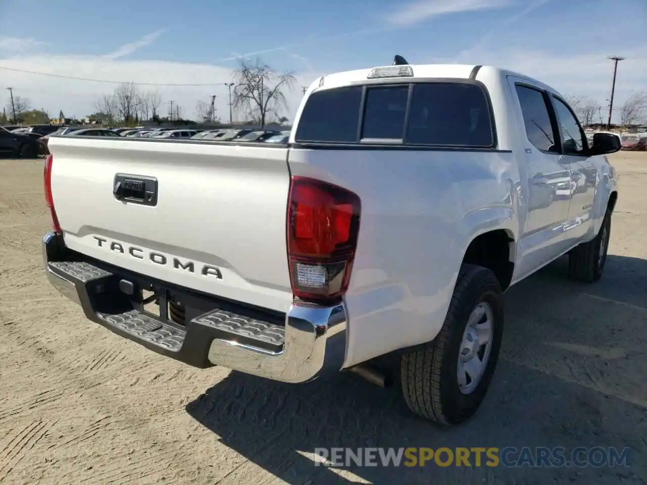 4 Photograph of a damaged car 3TYAX5GN2MT021762 TOYOTA TACOMA 2021