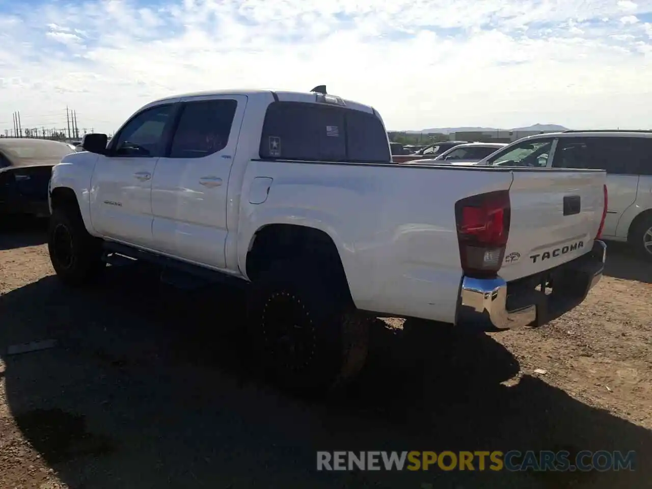 3 Photograph of a damaged car 3TYAX5GN2MT029117 TOYOTA TACOMA 2021