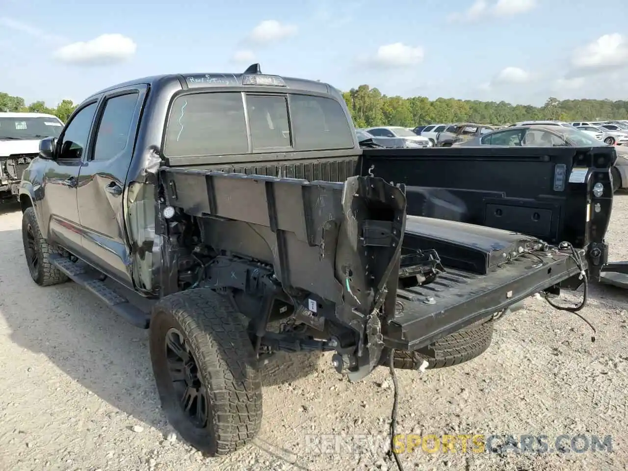 3 Photograph of a damaged car 3TYAX5GN3MT024136 TOYOTA TACOMA 2021