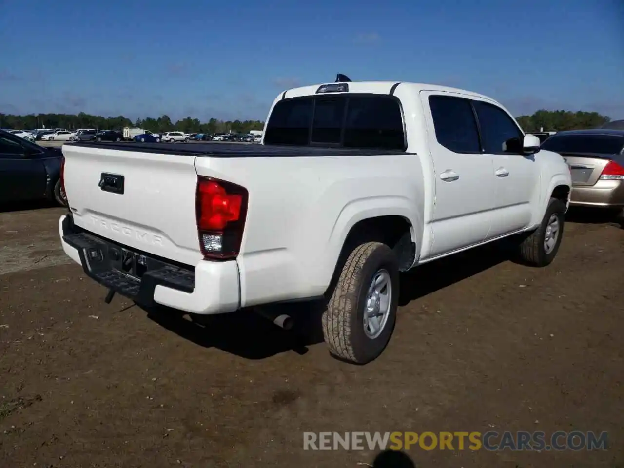 4 Фотография поврежденного автомобиля 3TYAX5GN4MT013193 TOYOTA TACOMA 2021