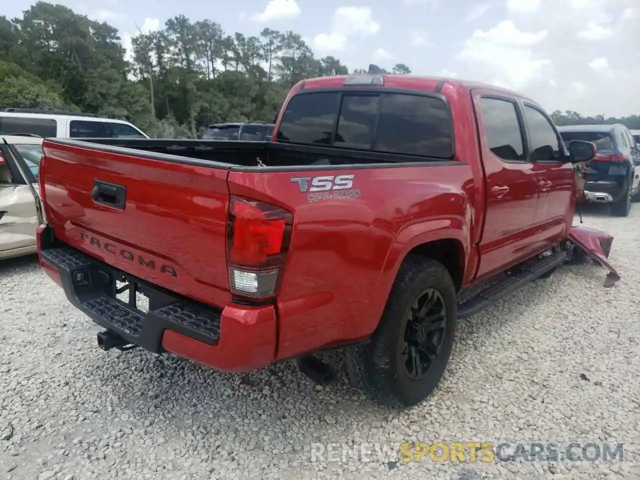 4 Photograph of a damaged car 3TYAX5GN5MT013994 TOYOTA TACOMA 2021